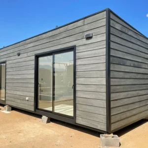 Cabaña Modular Edison – 8x3m con Dormitorio y Baño Completo